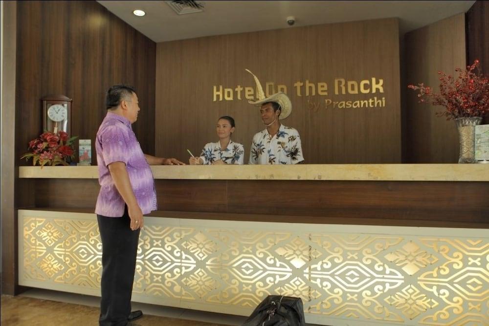 Hotel On The Rock Kupang  Luaran gambar