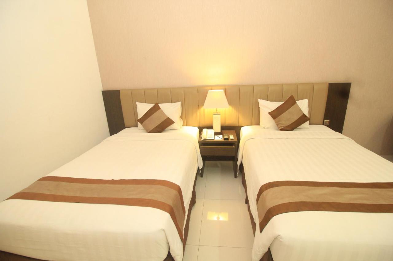 Hotel On The Rock Kupang  Luaran gambar