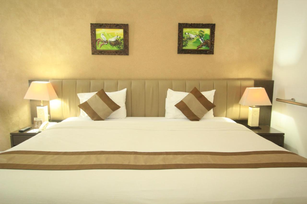 Hotel On The Rock Kupang  Luaran gambar