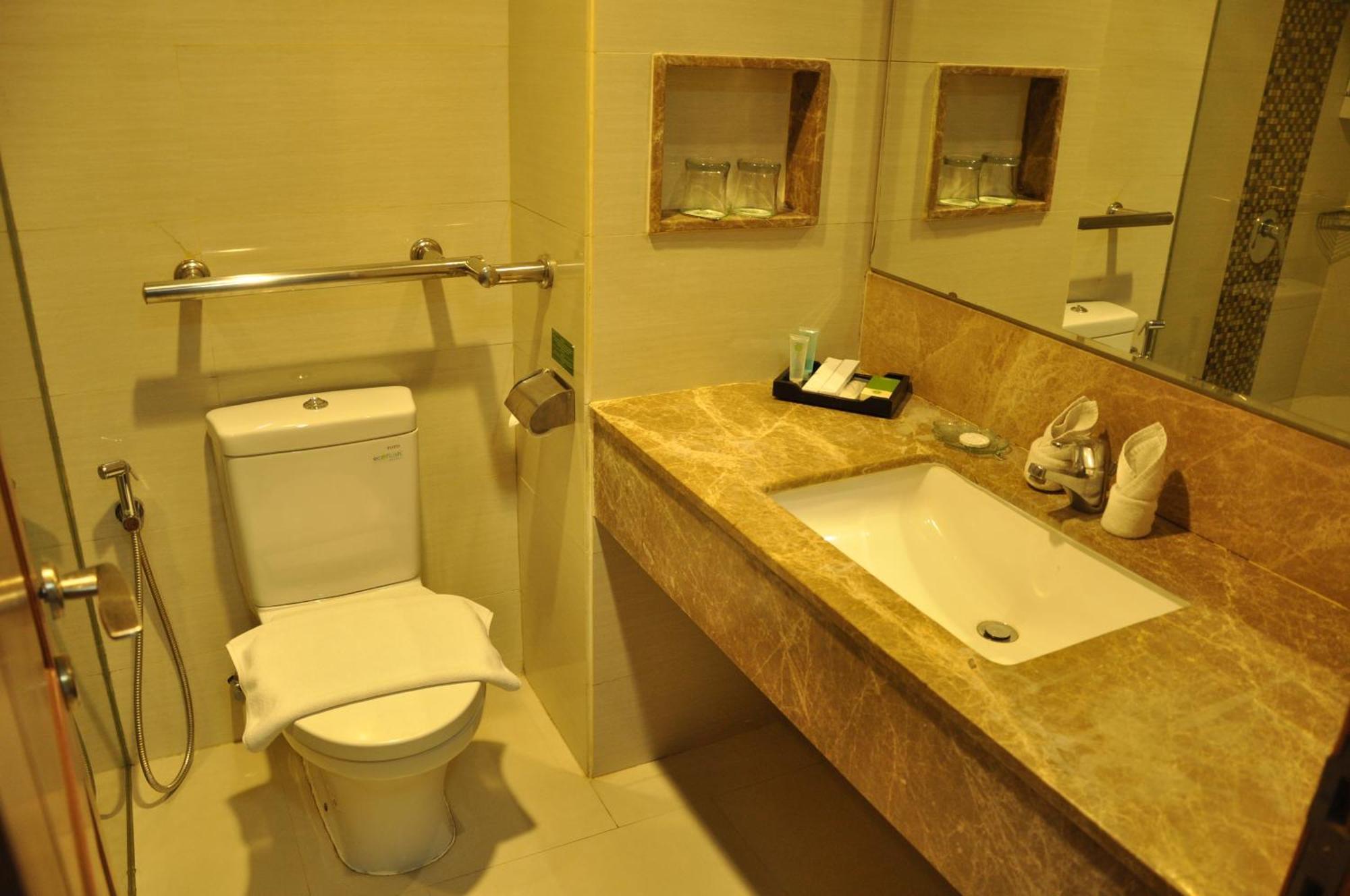 Hotel On The Rock Kupang  Luaran gambar