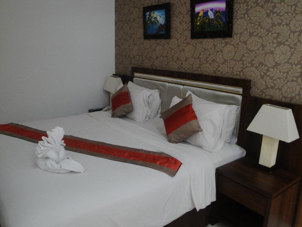 Hotel On The Rock Kupang  Luaran gambar