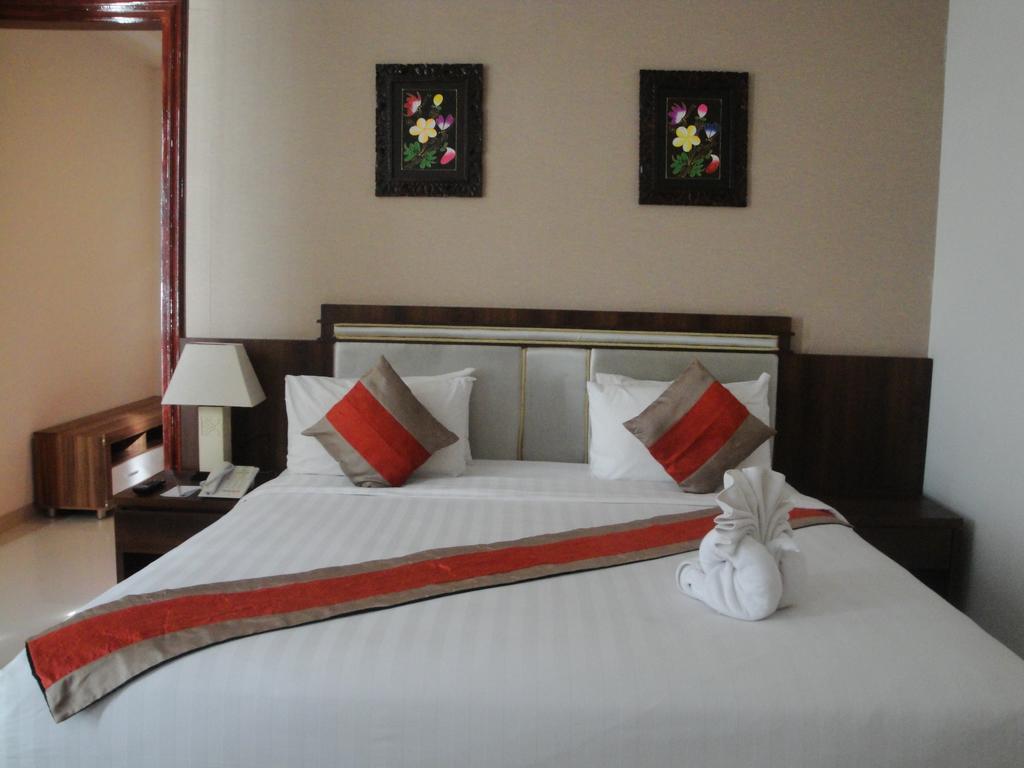 Hotel On The Rock Kupang  Luaran gambar